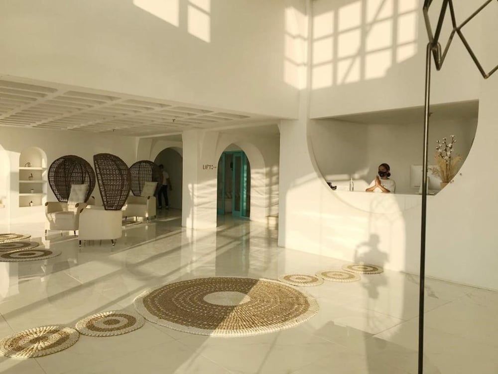 Loccal Collection Hotel 3