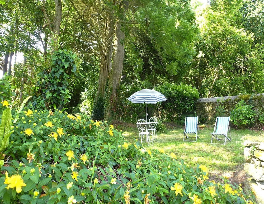 Stone House Near Pink Granite Coast Beaches