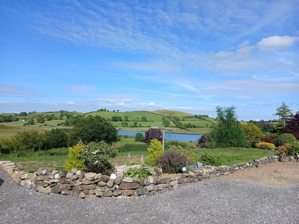 Comfortable Mobile Home in the Countryside