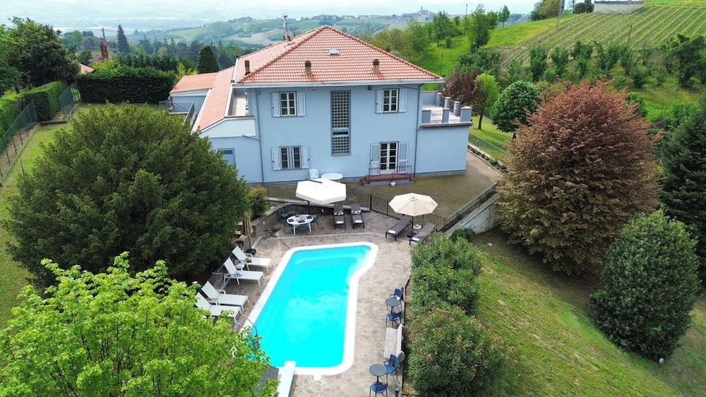Villa Magna With Pool and Park - Langhe Hills