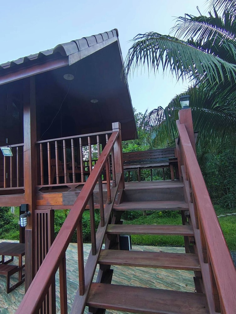 Escape to Nature in Ao Luek Tai With Thai-style House