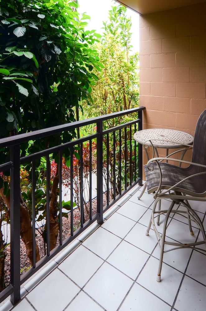 Oceanview Kailua-kona Condo With Private Balcony!