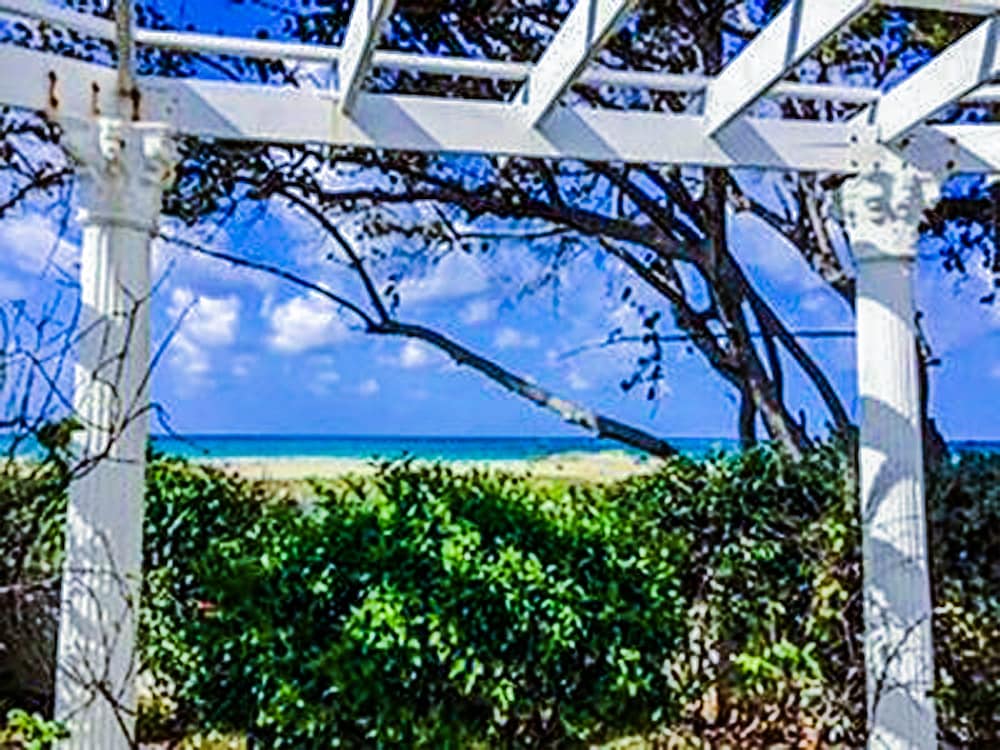 Villa Island Breeze