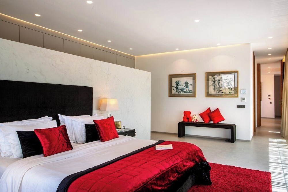 Villa Blanchette Marrakech – Villa Élégante avec Piscine Chauffée et Spa Privatif