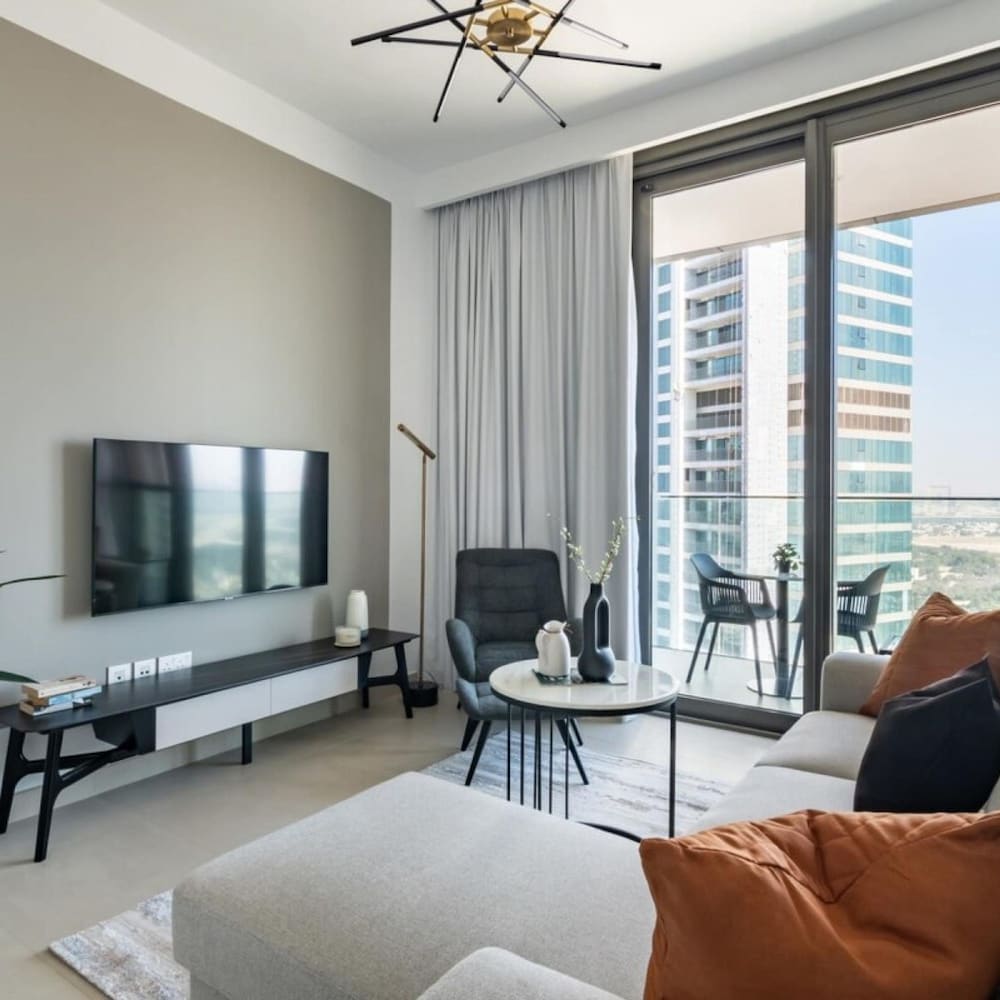 Silkhaus High Floor Connected to Zabeel Mall