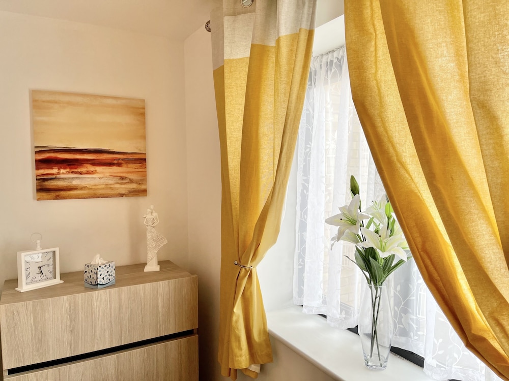 Grand Central Apartments, Centro