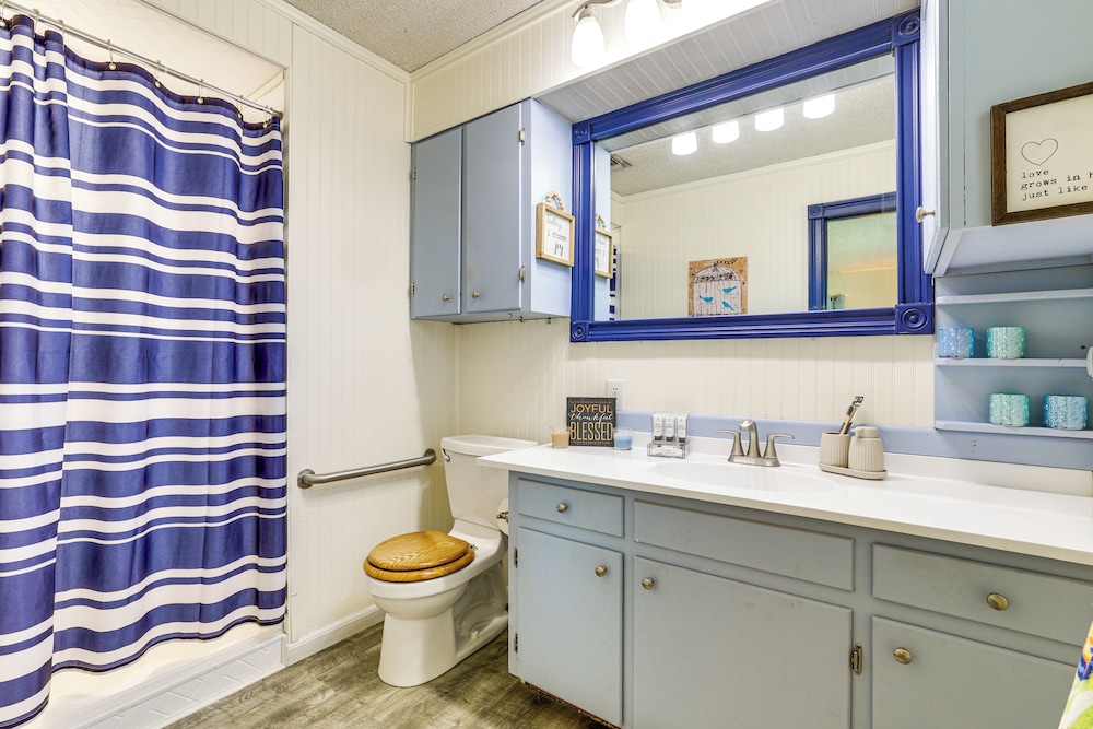 5 Mi to New Braunfels: Family-friendly Retreat