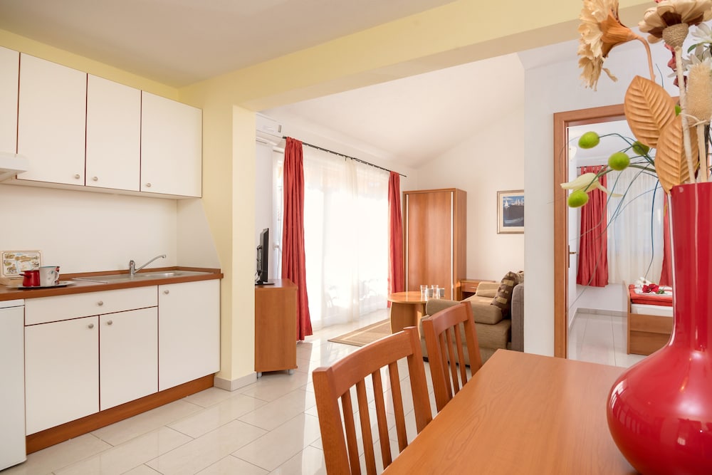 Apartments Vila Adrijana and Fitness Studio Wolf