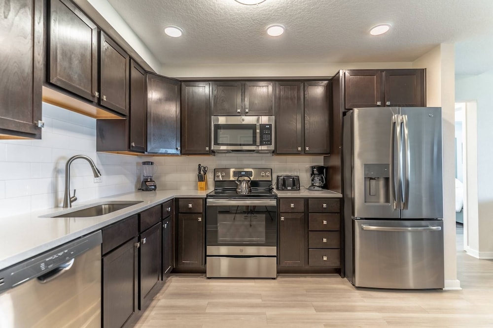 4012 Vista Cay