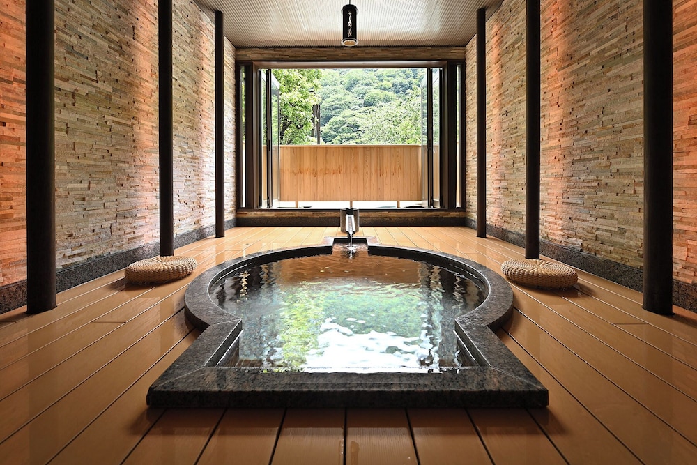 Tonosawa Onsen Yamano Chaya Ryokan