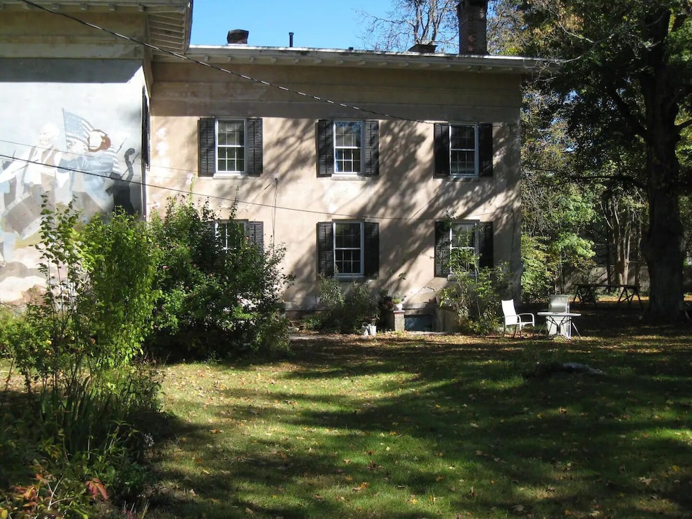 Higganum House B&B