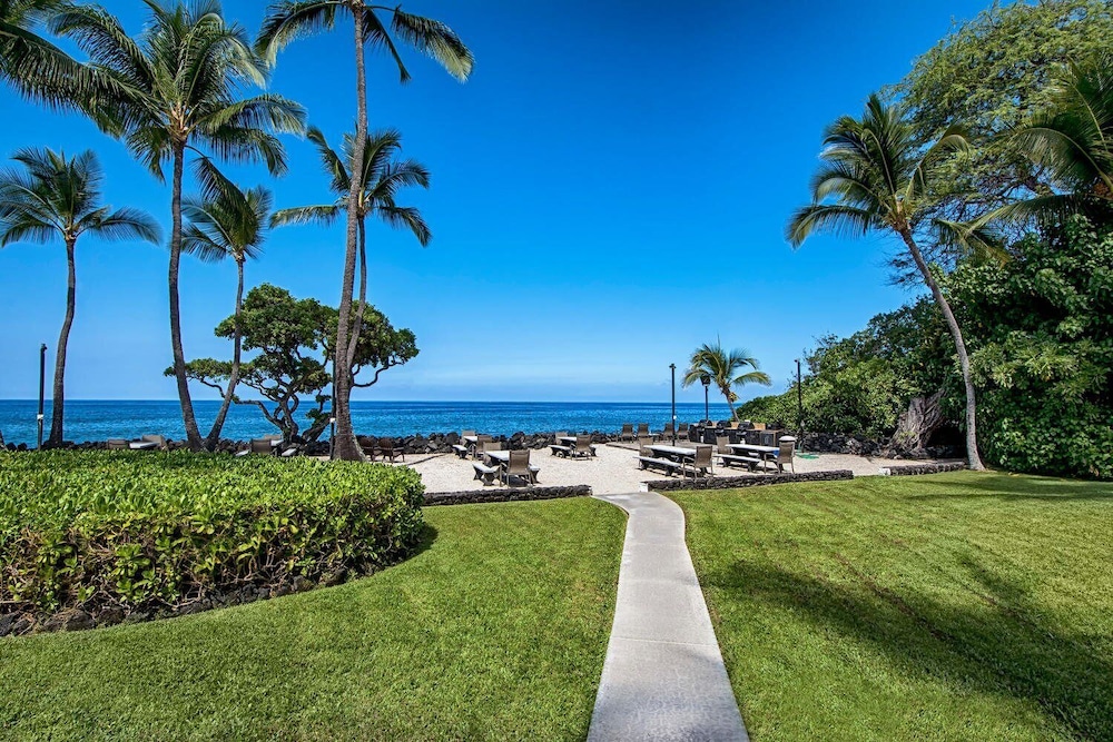 Fully Air-conditioned - Ocean View - Beautifully Renovated- Vrkcv
