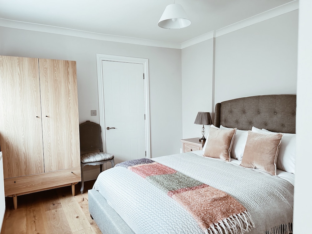 Pontcanna Sapphire-Cardiff City Centre view 5