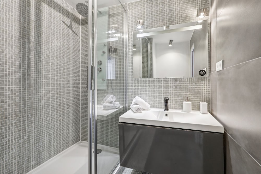 Cozy 2BR Near Parc Monceau & Opera