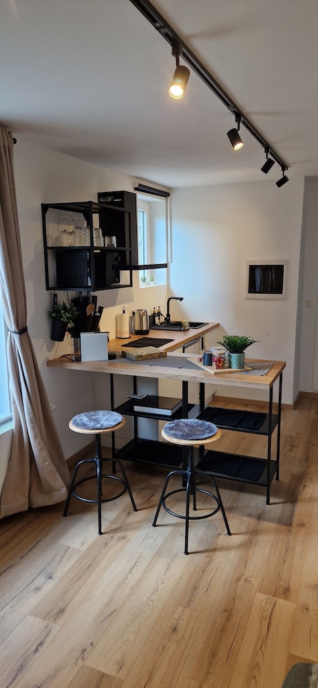 Charleroi Cozy Home