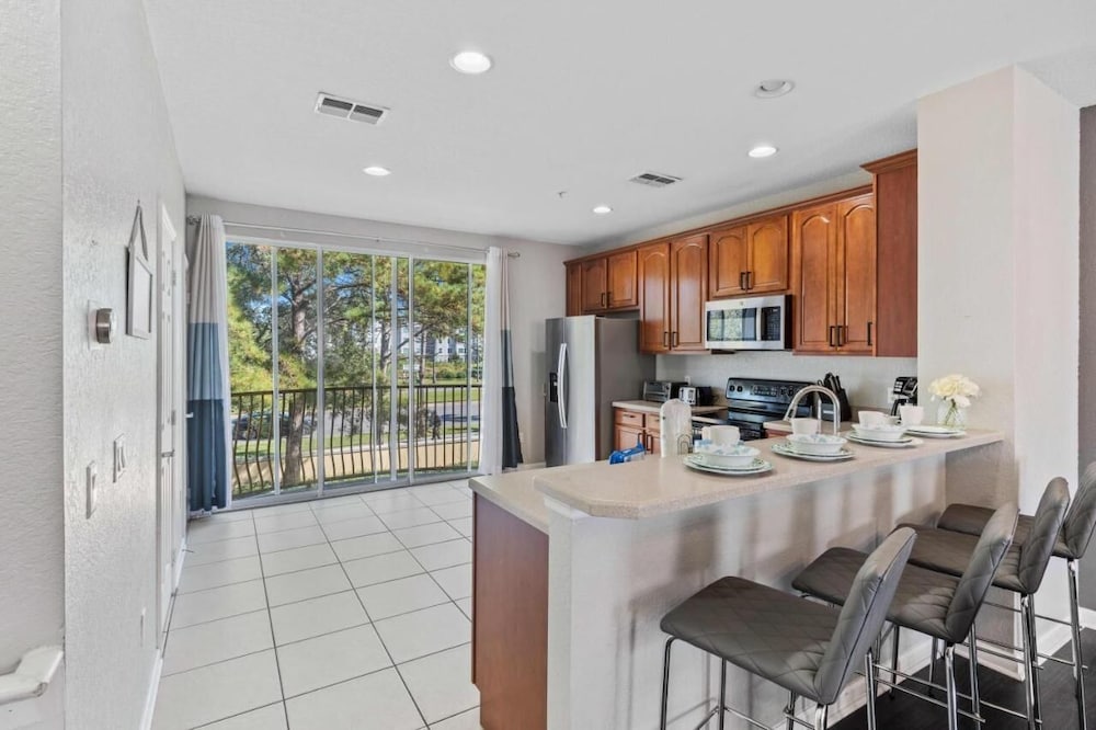 Vista Cay Swanky