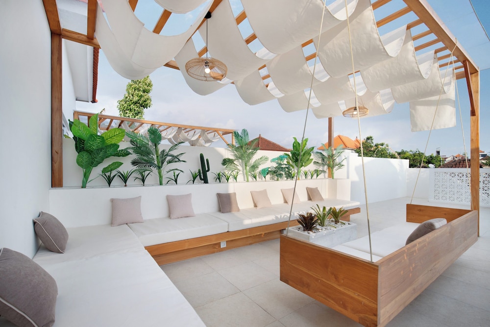 Villa Bora Berawa
