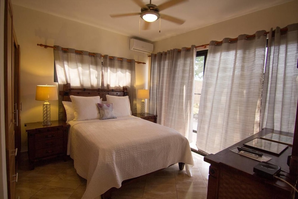 Two Bedroom Just Build Quiet and Private view 2