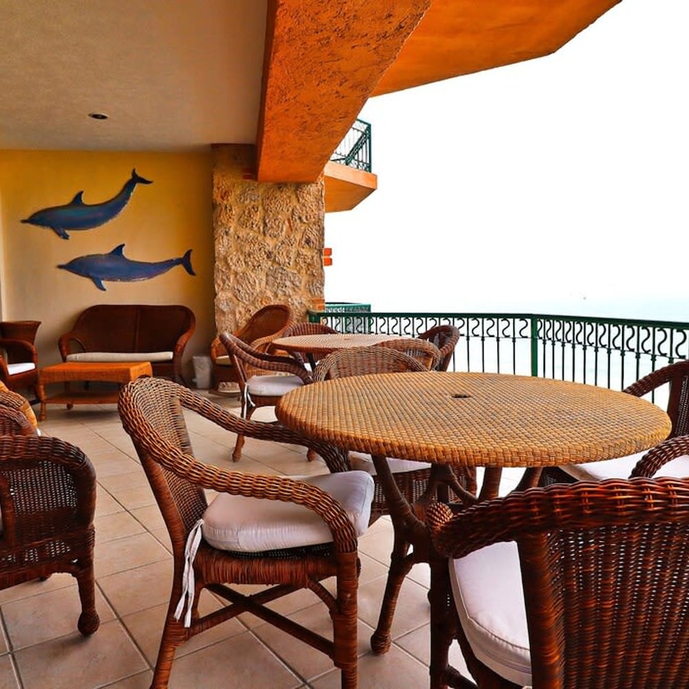 Beautiful Condo on Sandy Beach Sonoran Sea