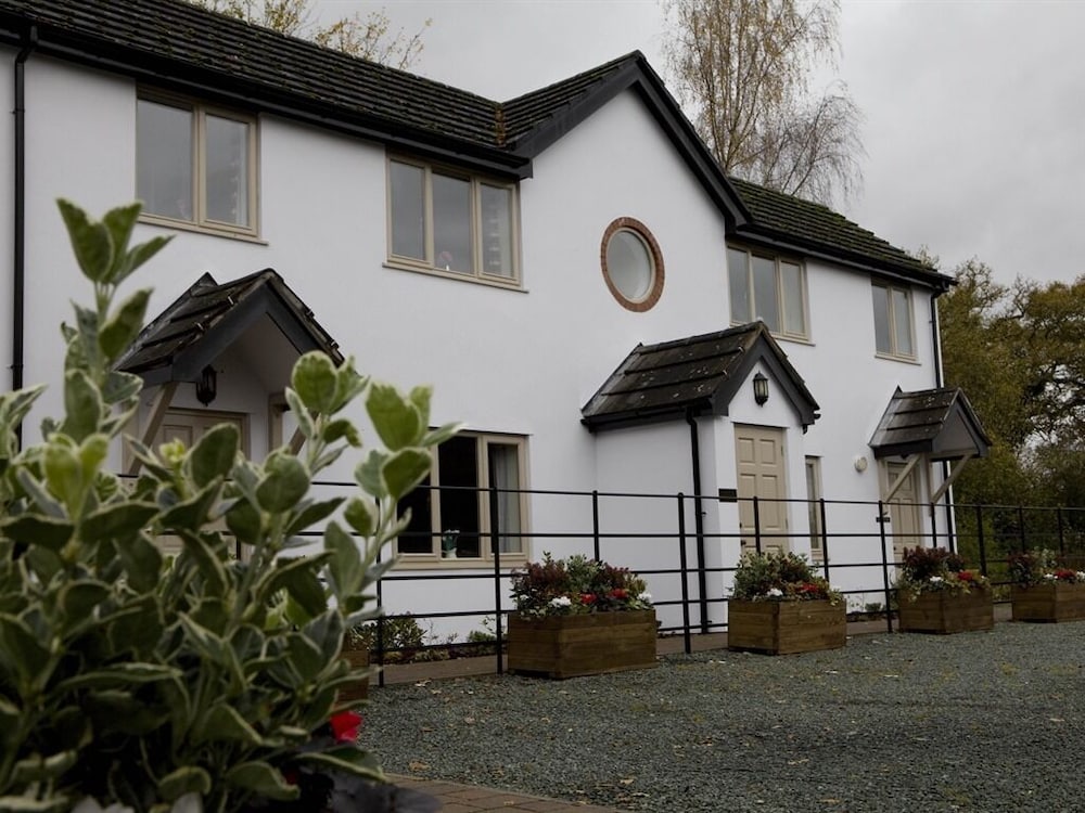 Burlton Inn