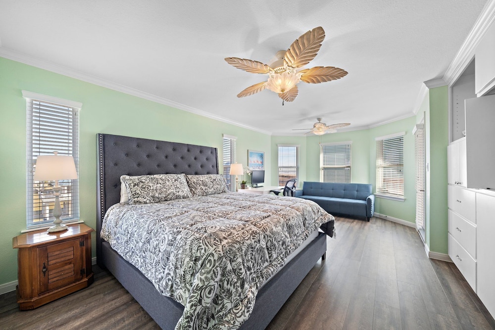 Starlight Oasis by Ryson Vacation Rentals