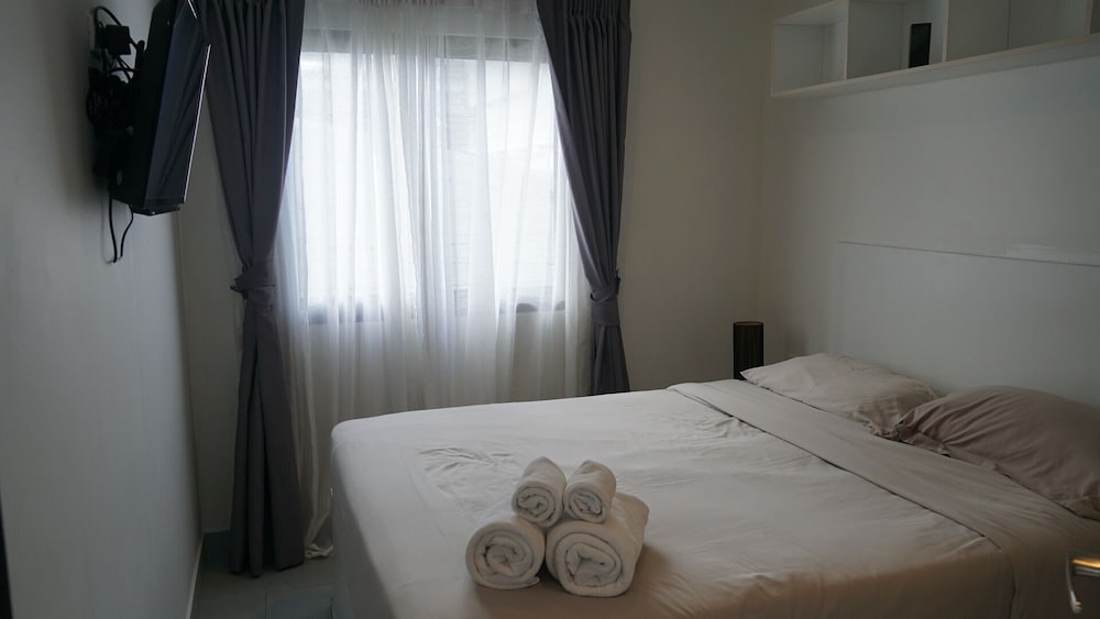 Island Escape 1BR T1-206