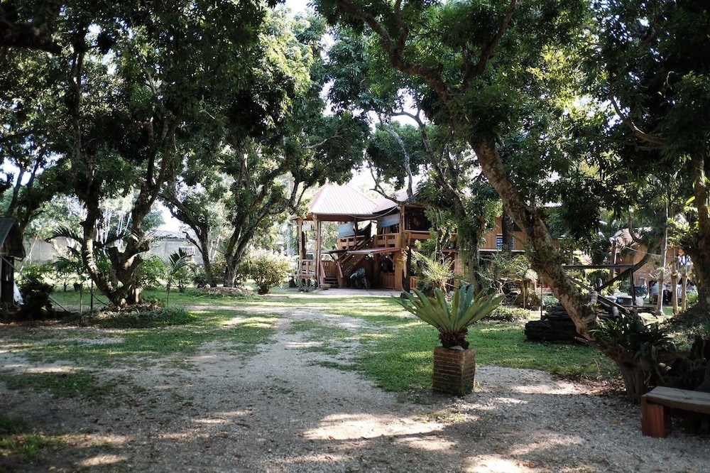 Baan Suan Auy Kham