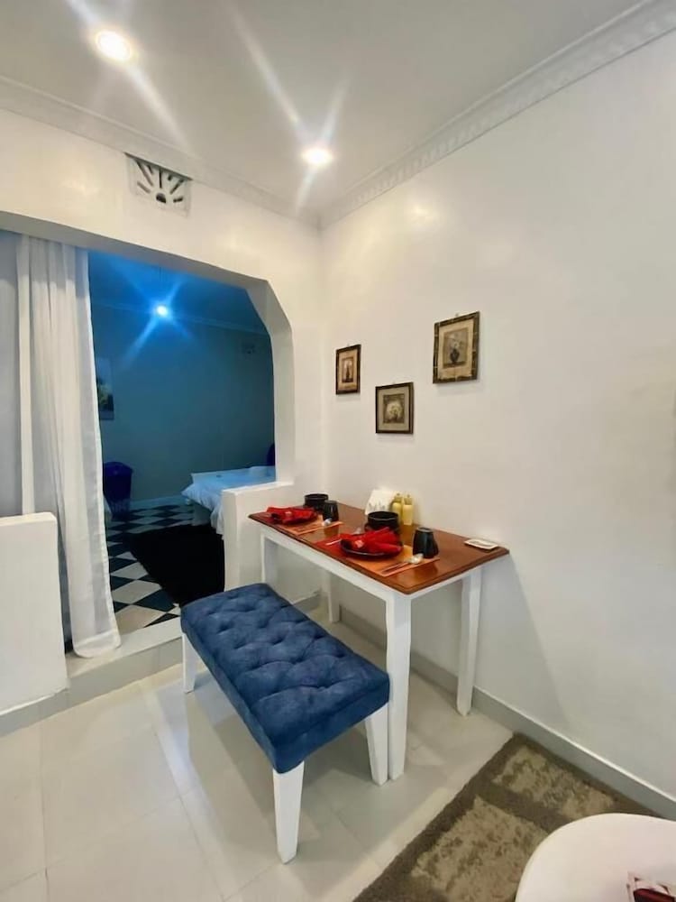 Lux Suites Kiamboni Apartments