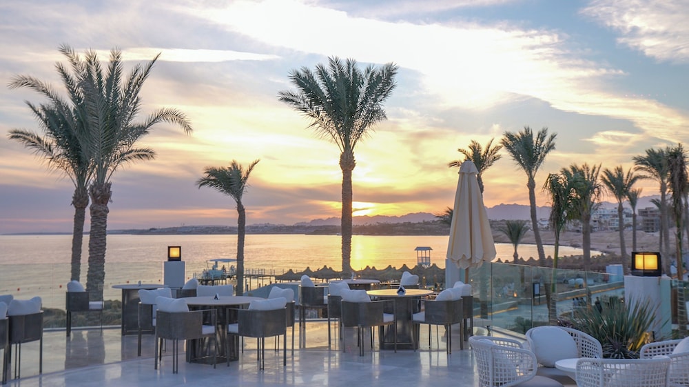 SUNRISE Remal Beach Resort