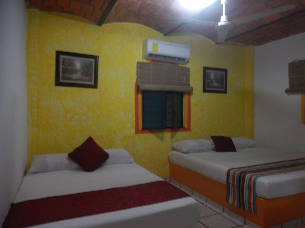 Bungalows y Hotel Lizmar