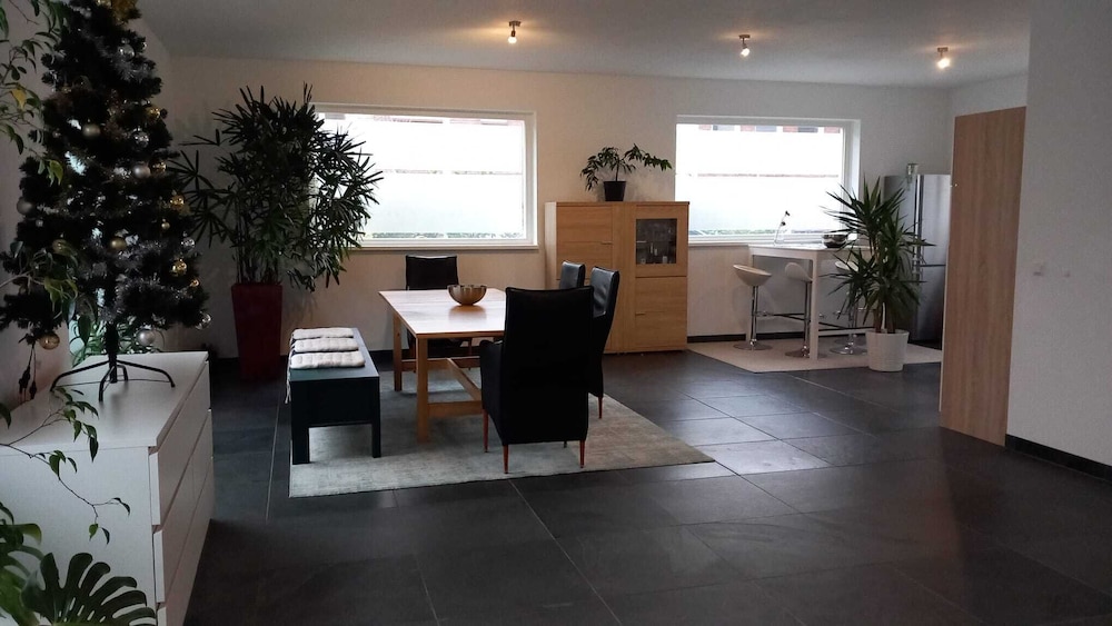 BB luxury villa free parking