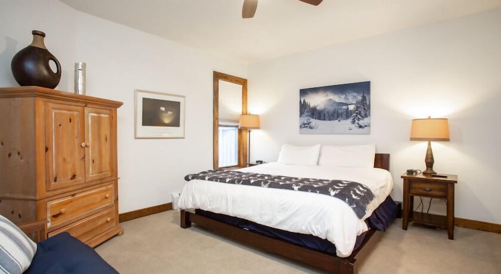 Pinnacle at Deer Valley Resort - Four Bedroom Condo with Hot Tub #1263 4 Condo