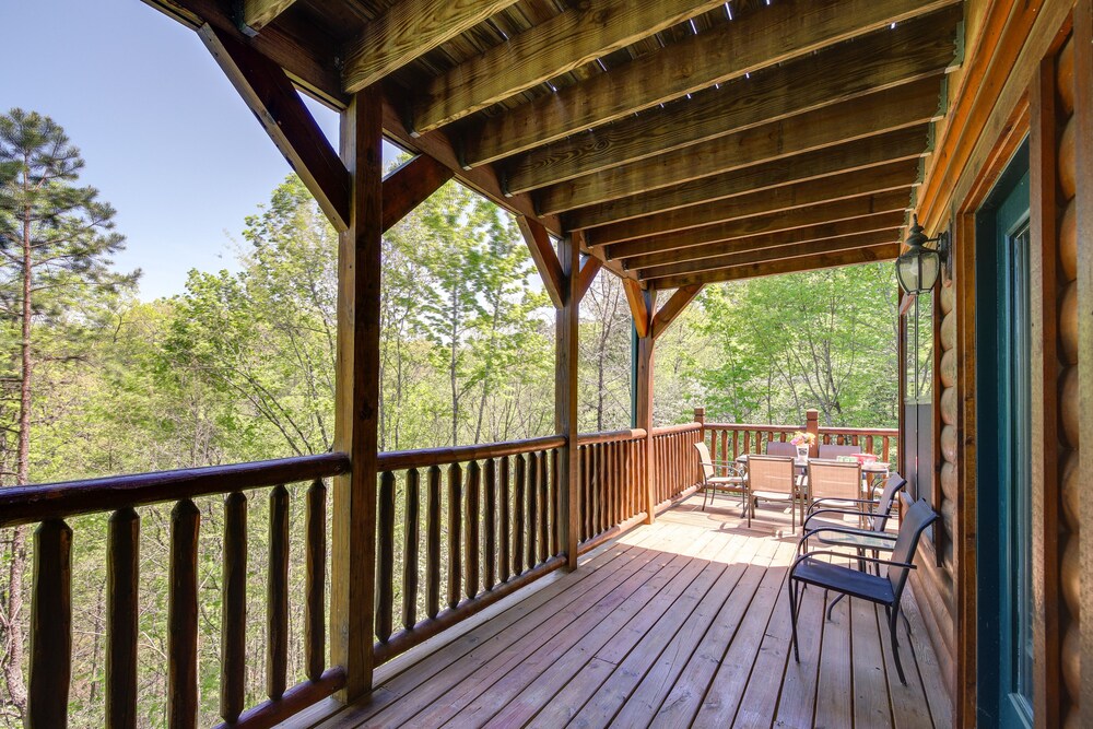 Secluded Smoky Mountain Cabin w/ Theater & Hot Tub view 4