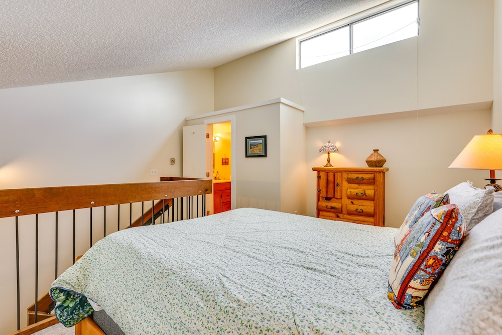 Family-friendly Fraser Condo w/ Heated Pool Access