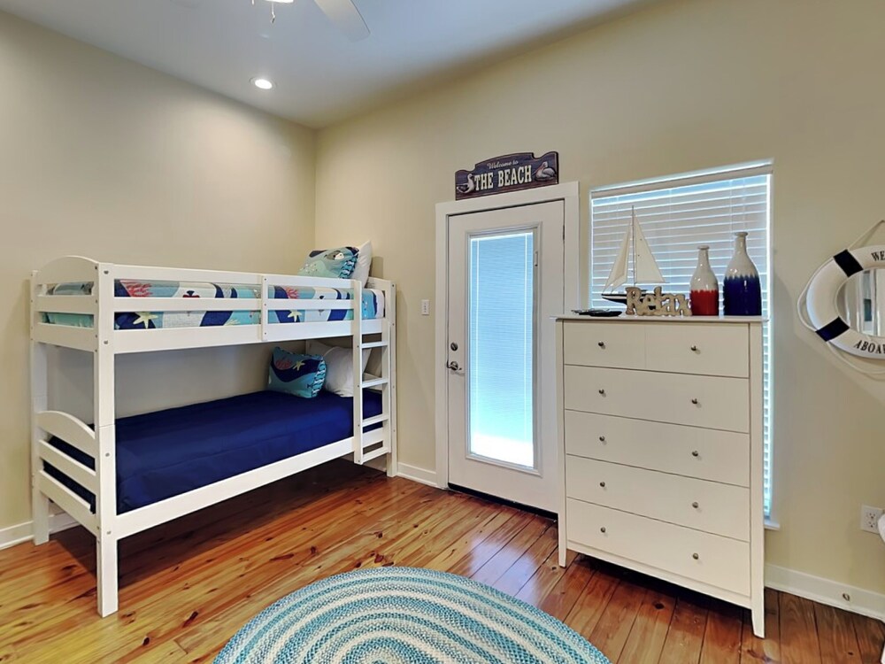 Reel Nauti by Silver Sands Vacation Rentals