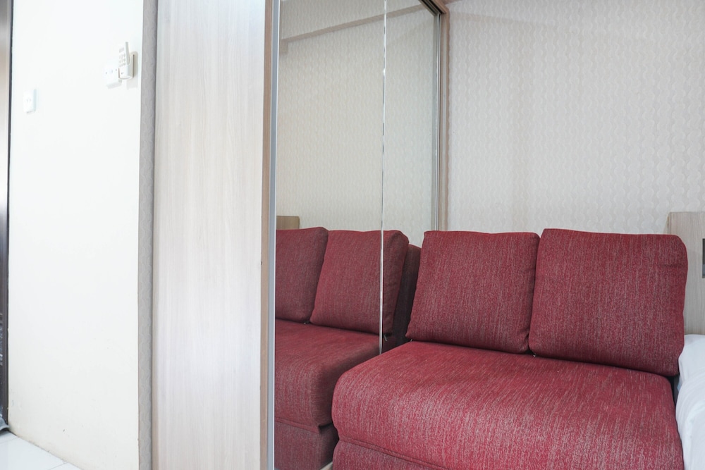 Comfortable Studio Room At Kebagusan City Apartment