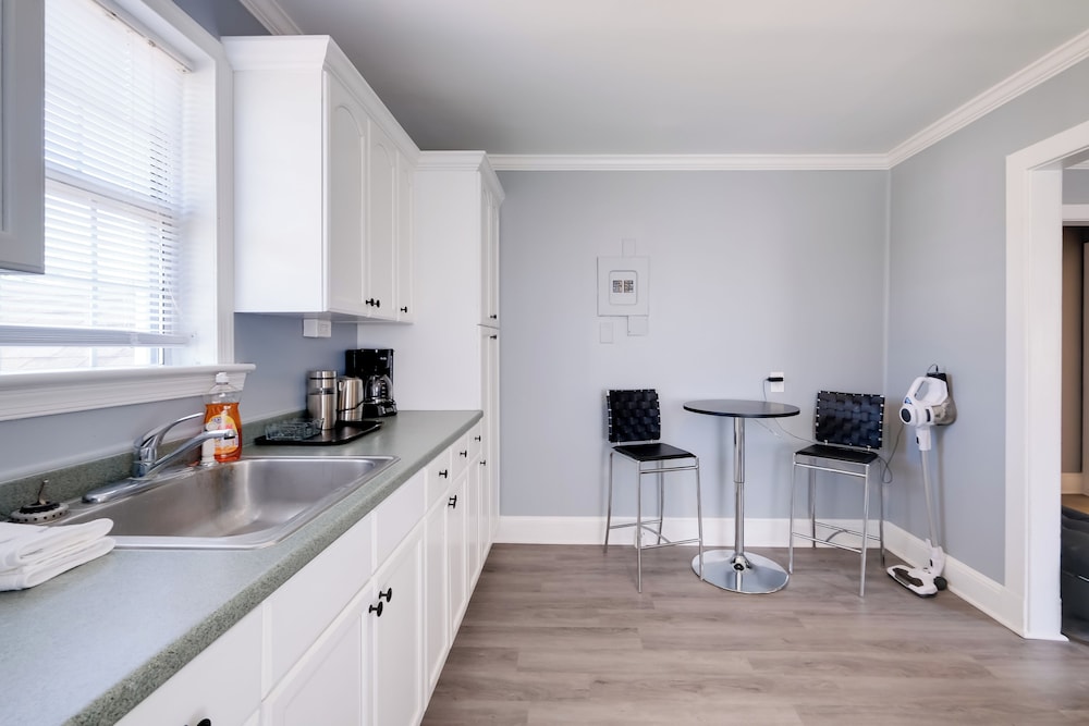 Gastropub On-site: Loudoun Wine Country Apartment