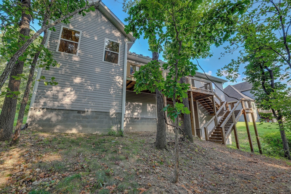 Beautiful Bella Vista Home: Grill, Bike To Trails!