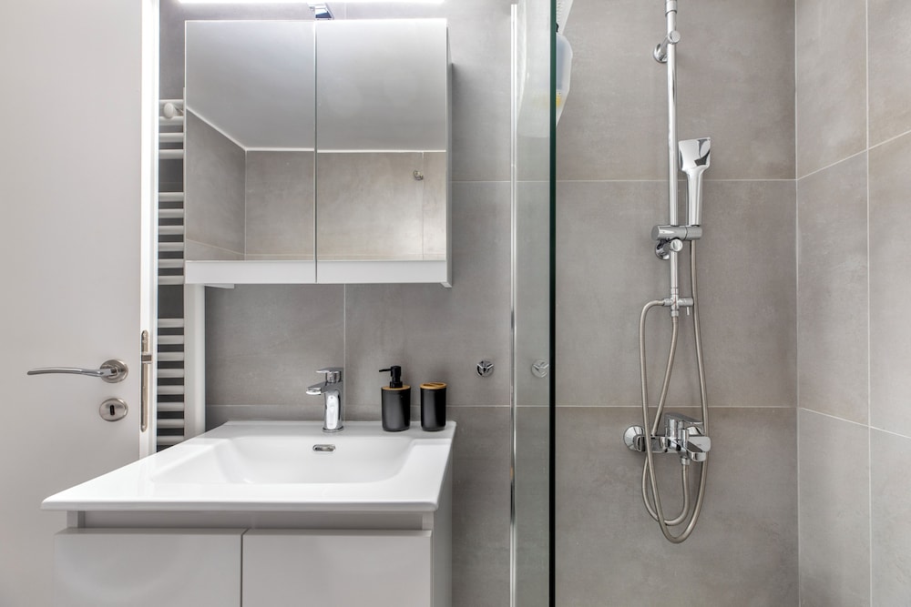 Selesta - 2 Bedroom Apartment in Athens