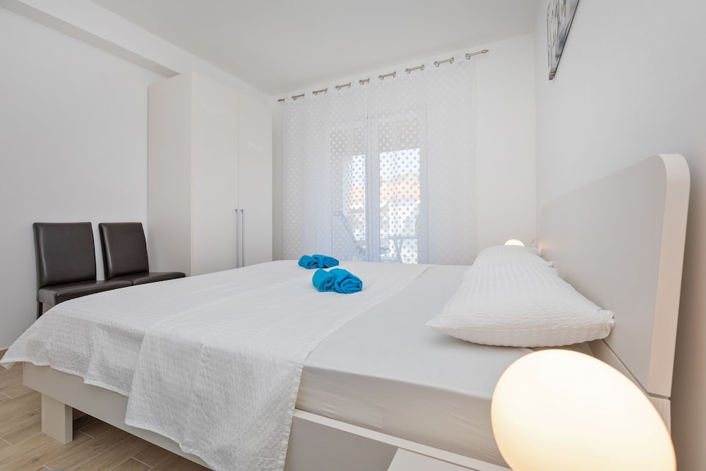 Angela Apartments