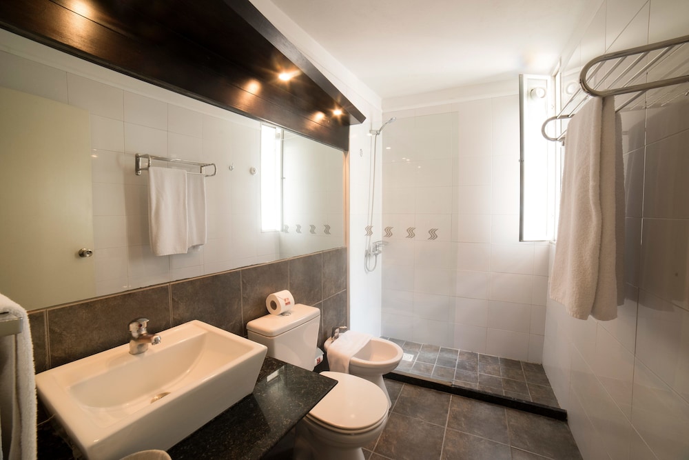 27 Suites Apart Hotel