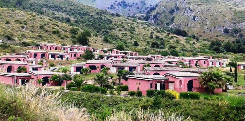 Villaggio Club Baia di Dino