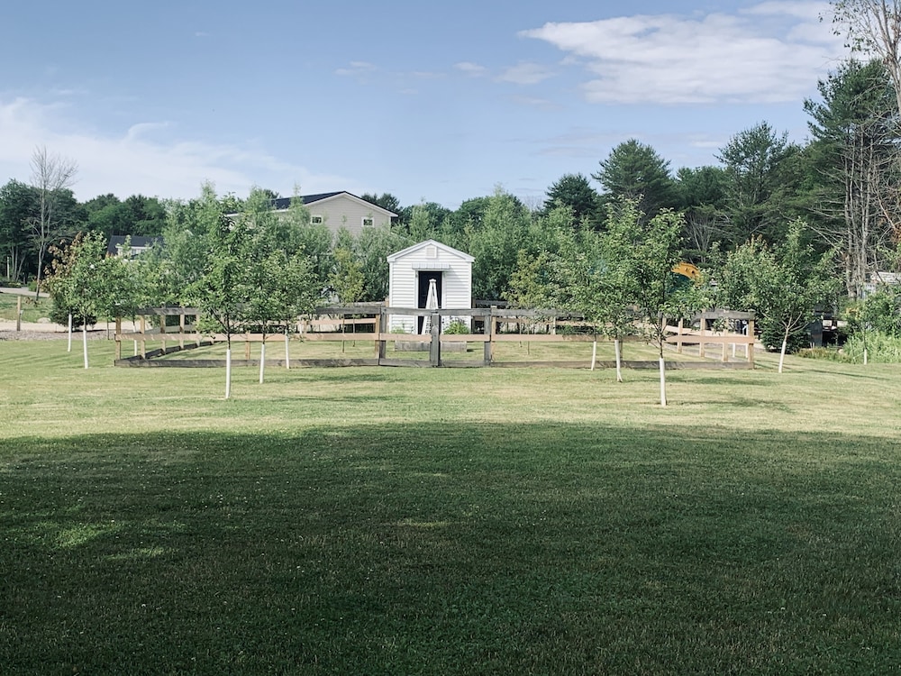 The Orchard House: Inn, Ice Cream, Cafe