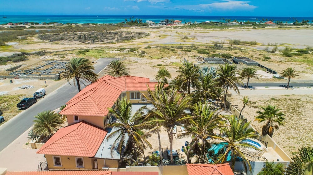 Brand NEW 4BR 5BA Villa w Privatepool Seaviews