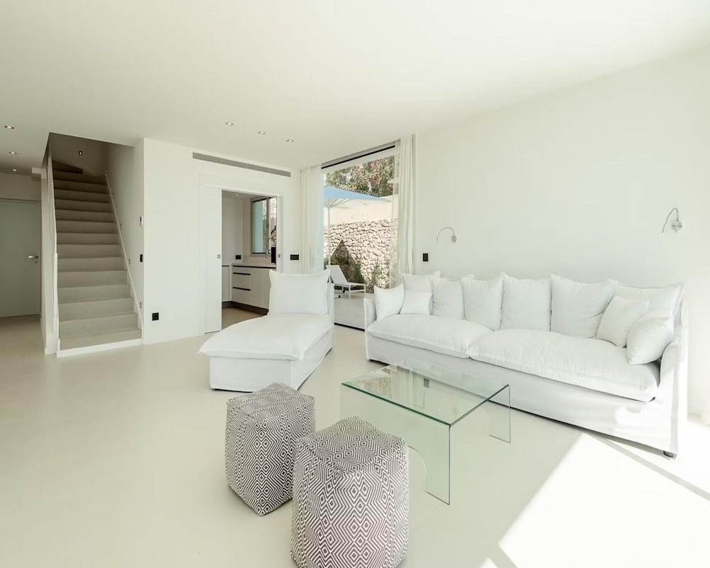 Charming Villa in Delightful Gateway
