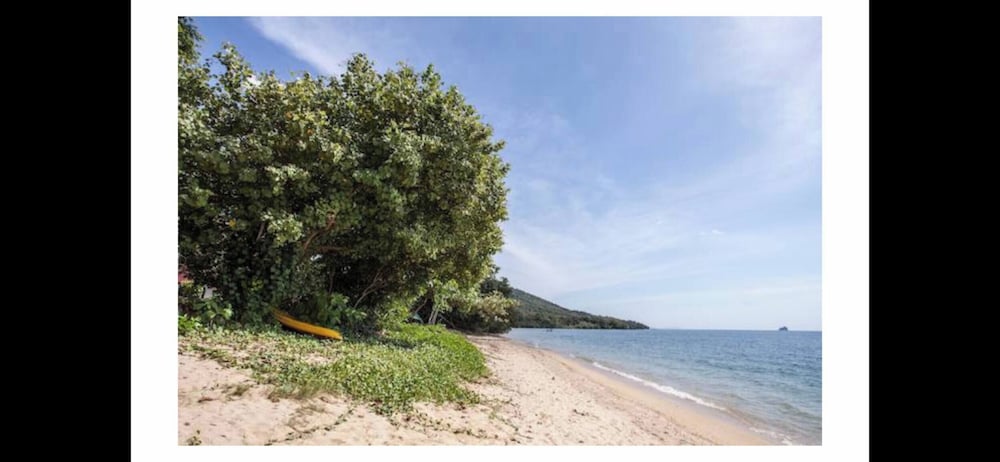 Jaccuzi House 5 pl 200 m From a Beautiful Beach