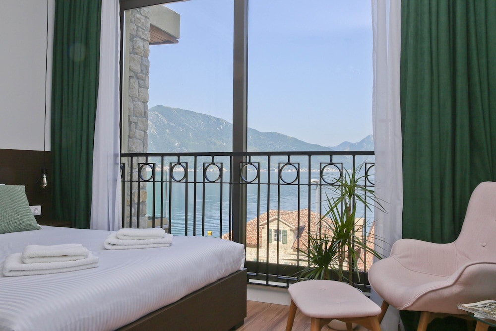 Porta Del Mare view 2