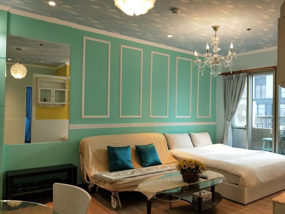 MB House