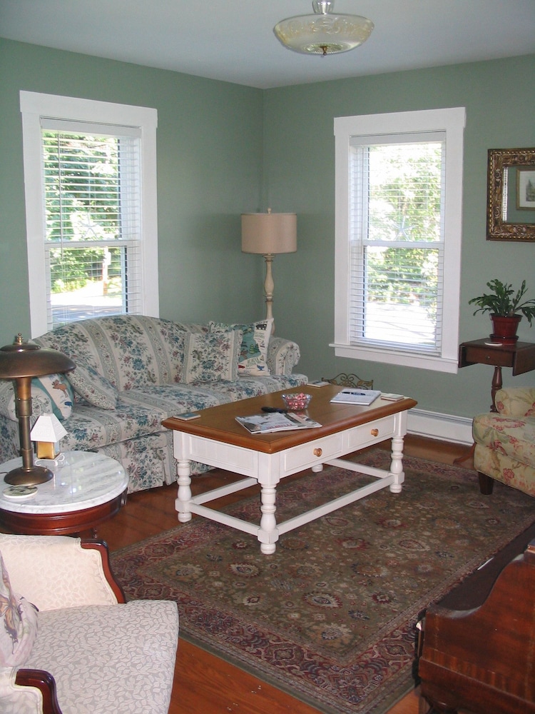 Bittersweet Bed and Breakfast