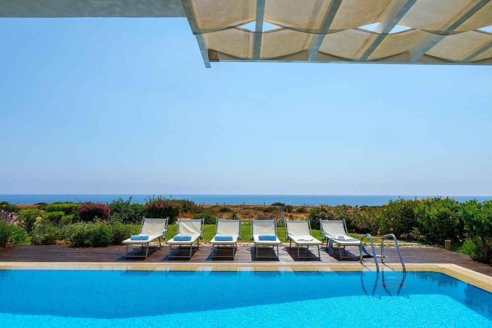 Protaras Seafront Villa Alia